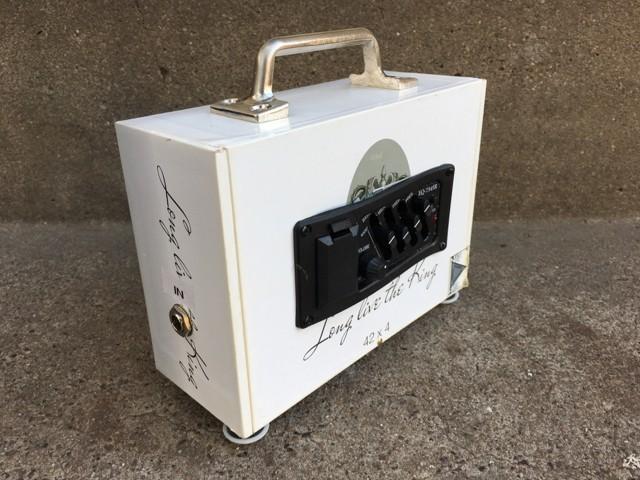 Poorness Studios' cigar box pre-amp