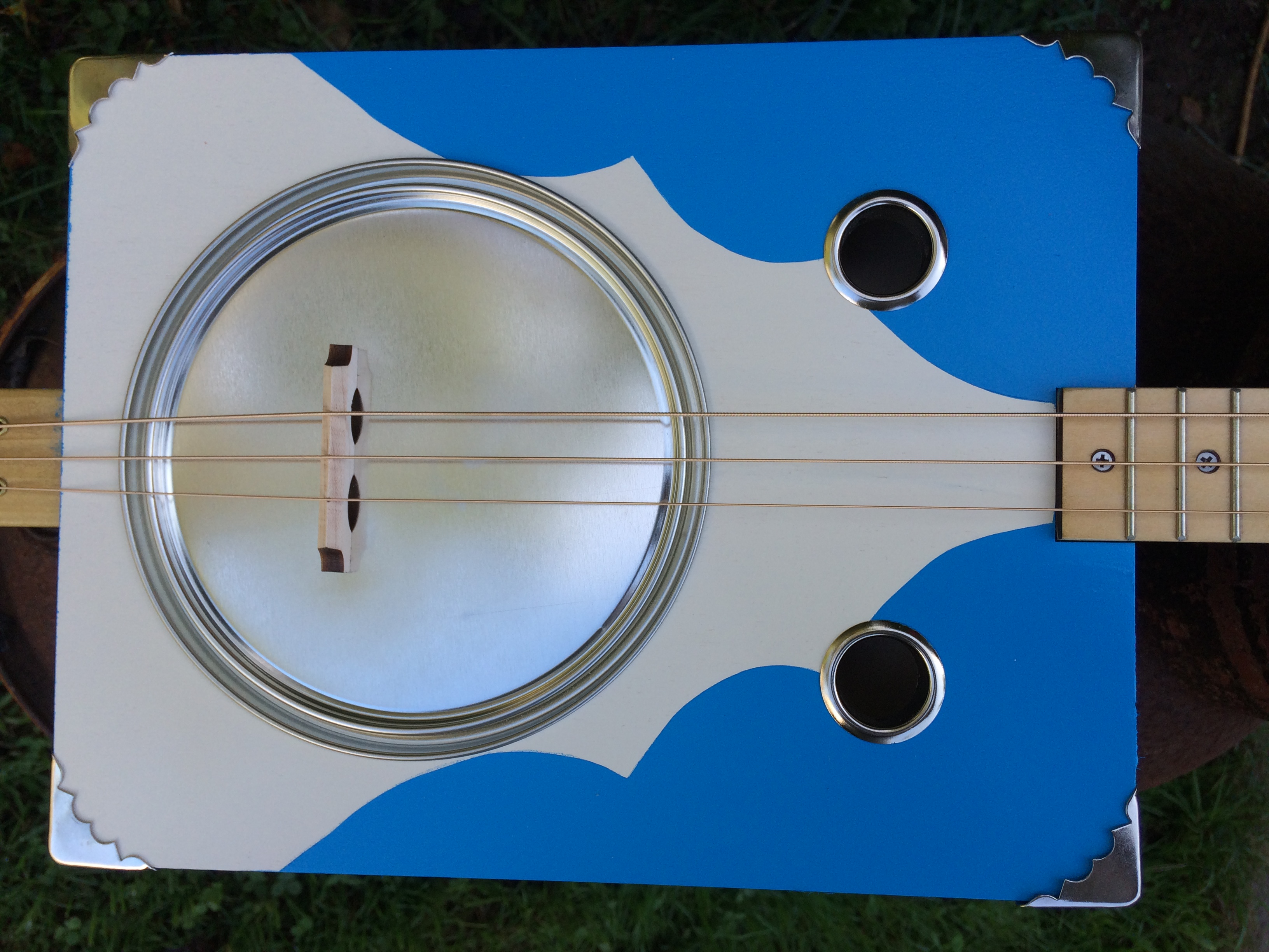 "Tin Pan Alley" 3-String Paint Can Resonator Guitar Kit